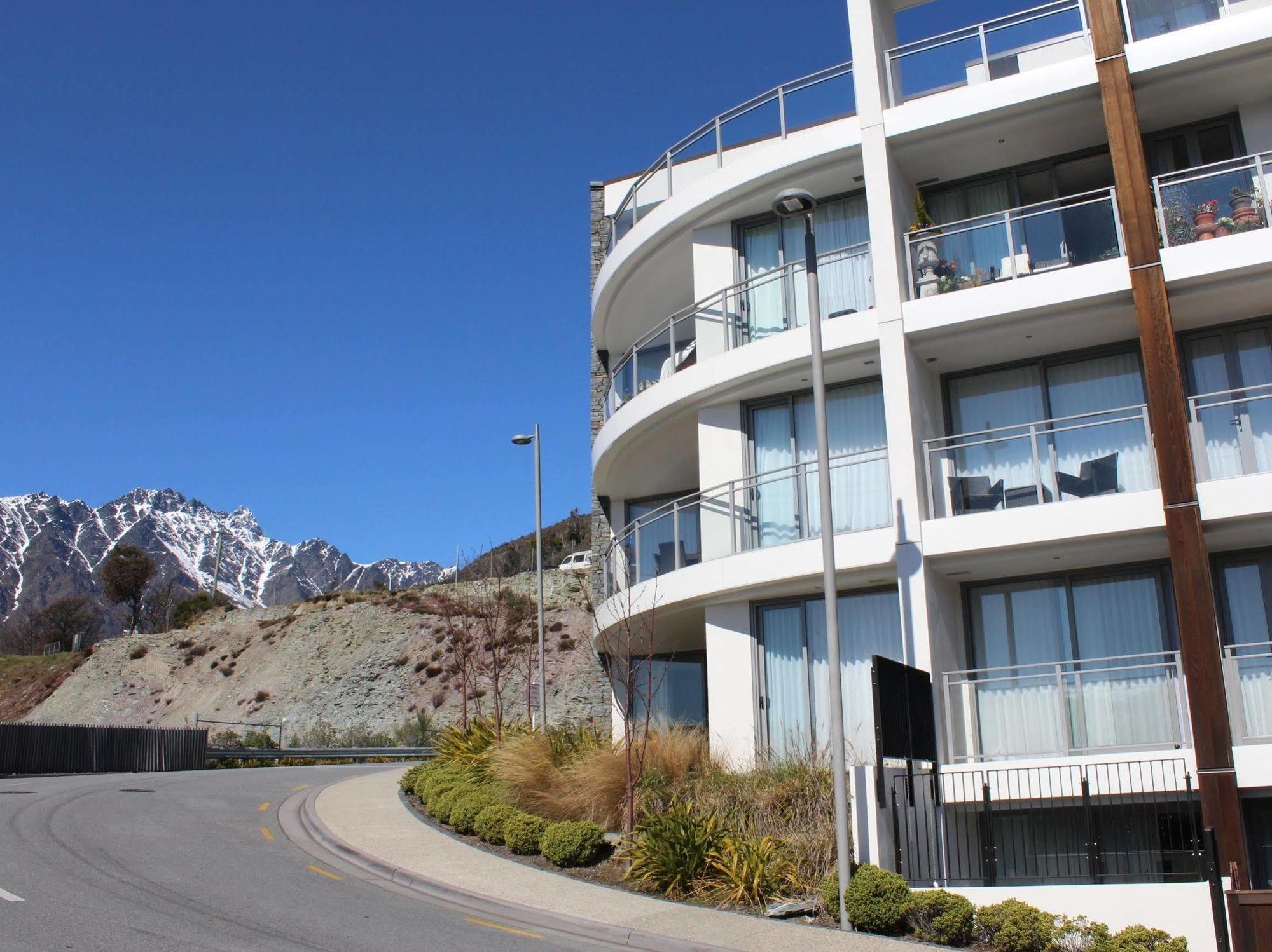 Queenstown Village Apartments Exterior foto